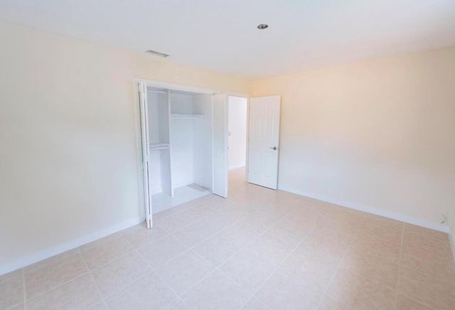 1867 Windsor Drive, North Palm Beach, FL 33408