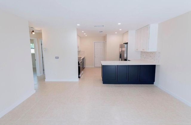 1867 Windsor Drive, North Palm Beach, FL 33408