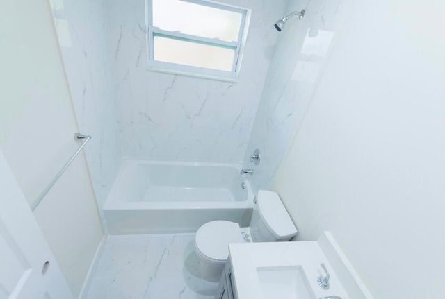 1867 Windsor Drive, North Palm Beach, FL 33408