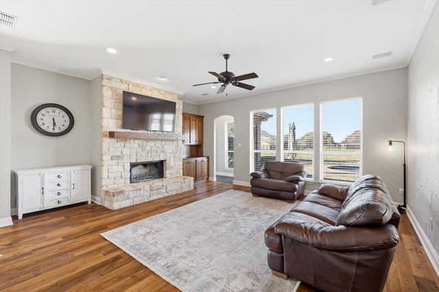 1548 Western Willow Drive, Fort Worth, TX 76052