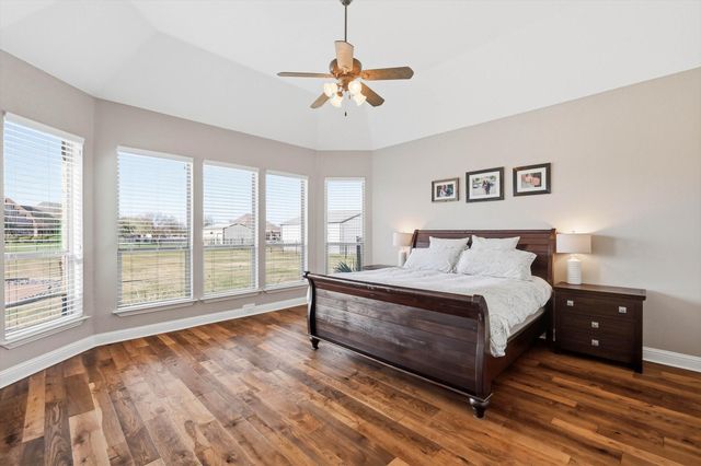 1548 Western Willow Drive, Fort Worth, TX 76052