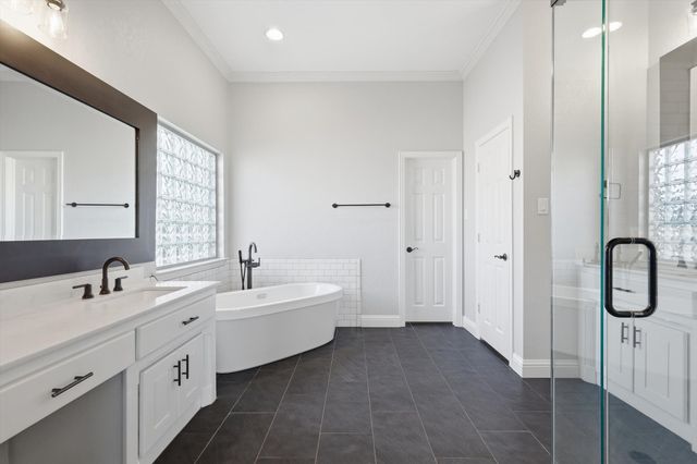 1548 Western Willow Drive, Fort Worth, TX 76052