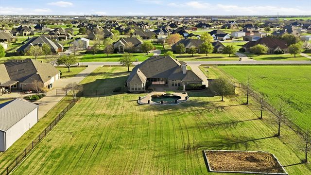 1548 Western Willow Drive, Fort Worth, TX 76052