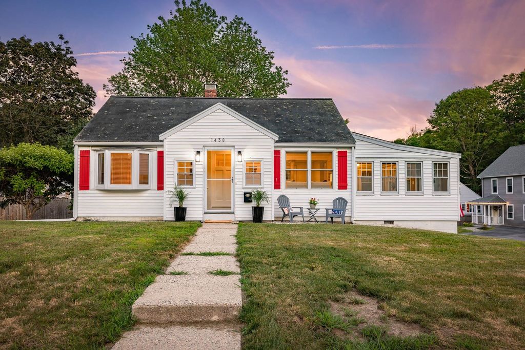 1438 Islington Street, Portsmouth, NH 03801