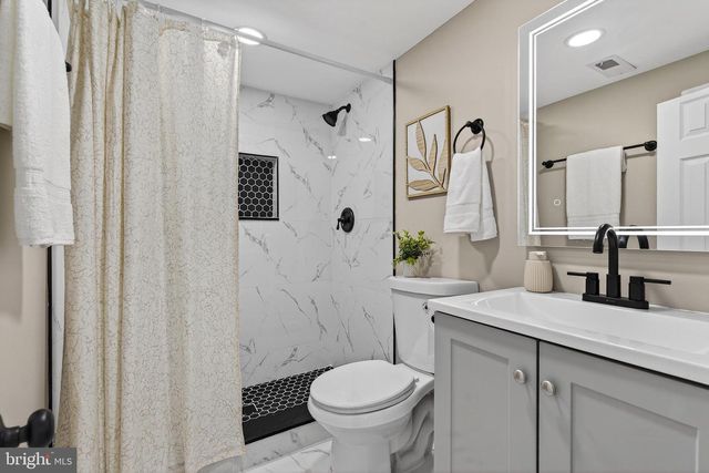 7631 OLD BATTLE GROVE RD, Baltimore, MD 21222