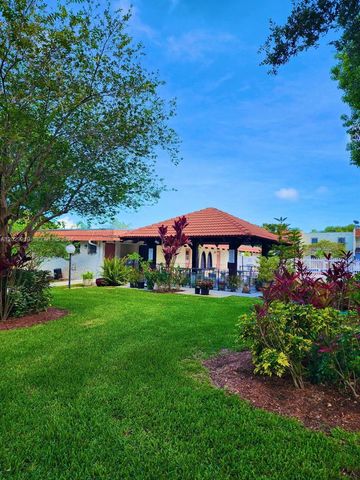 8701 SW 141st Street H6, Palmetto Bay, FL 33176