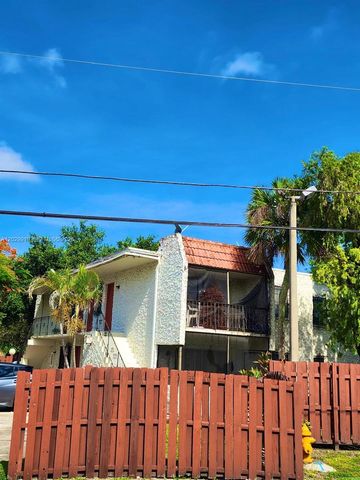 8701 SW 141st Street H6, Palmetto Bay, FL 33176