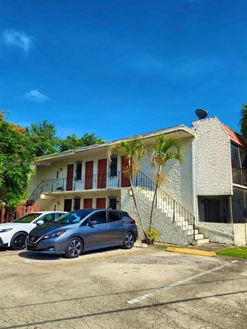8701 SW 141st Street H6, Palmetto Bay, FL 33176