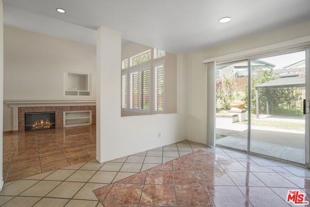 2041 Saint Andrews Way, Hawthorne, CA 90250