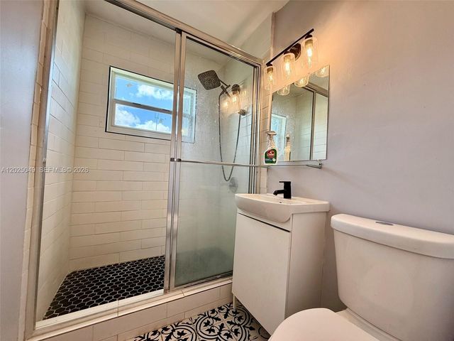 4030 SW 28th St, West Park, FL 33023