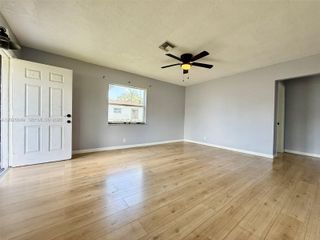 4030 SW 28th St, West Park, FL 33023