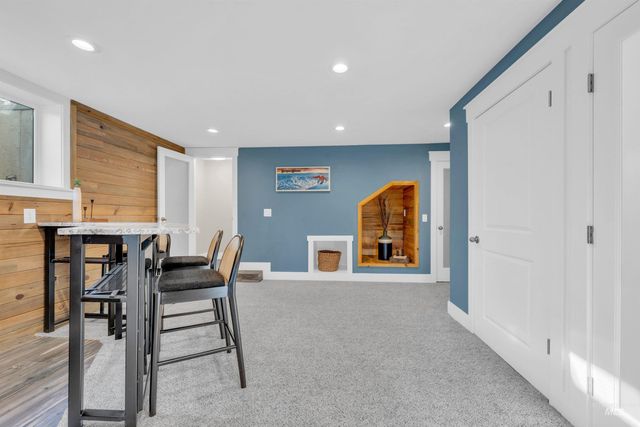 936 N Arlington Dr, Eagle, ID 83616