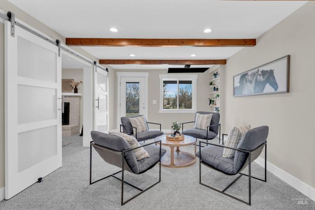 936 N Arlington Dr, Eagle, ID 83616