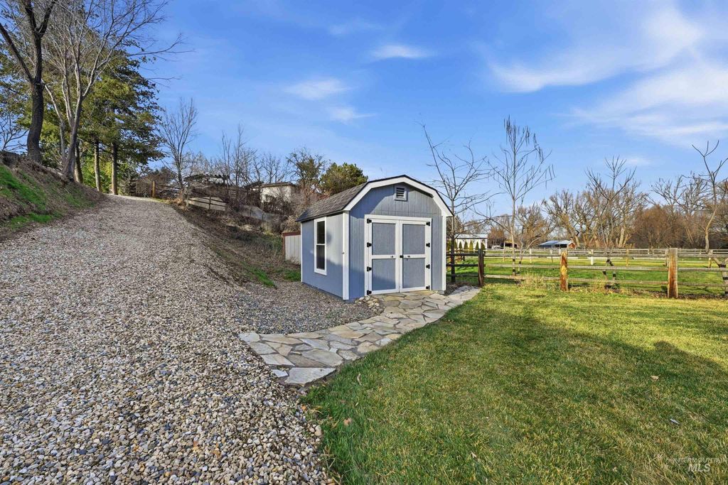 936 N Arlington Dr, Eagle, ID 83616 photo 38