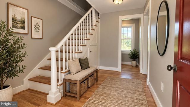 8203 BUCKLAND MILL RD, Gainesville, VA 20155