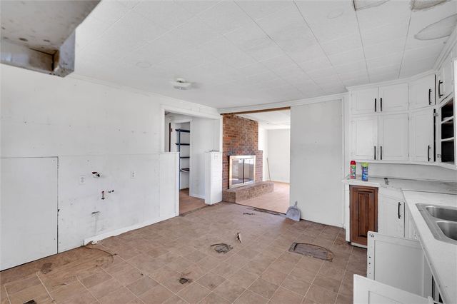 705 Old Seneca Road, Central, SC 29630