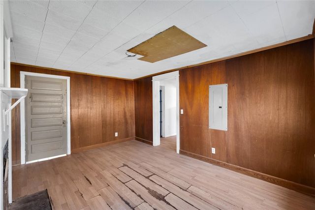 705 Old Seneca Road, Central, SC 29630