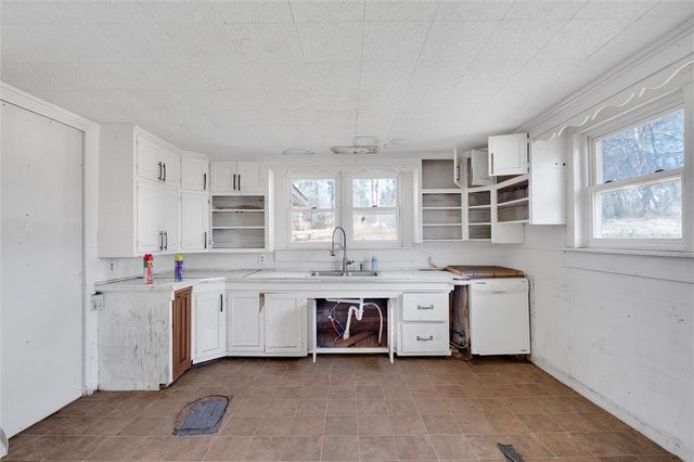 705 Old Seneca Road, Central, SC 29630