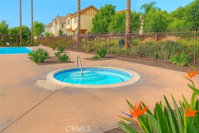 858 Calaveras, Corona, CA 92878