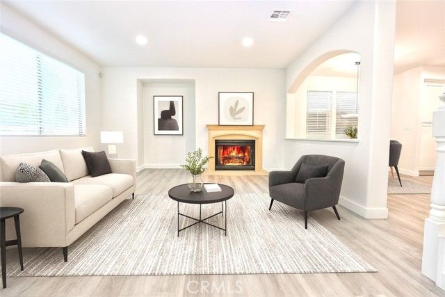 858 Calaveras, Corona, CA 92878