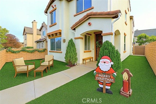 858 Calaveras, Corona, CA 92878