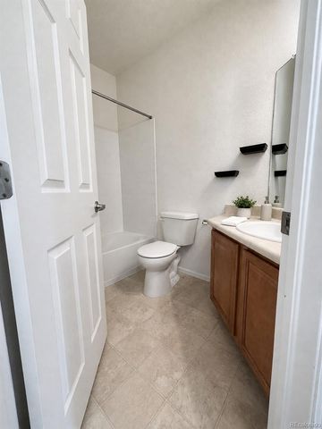 15700 E Jamison Drive 9-203, Englewood, CO 80112