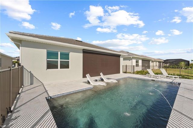 9072 Wisteria WAY, Naples, FL 34114