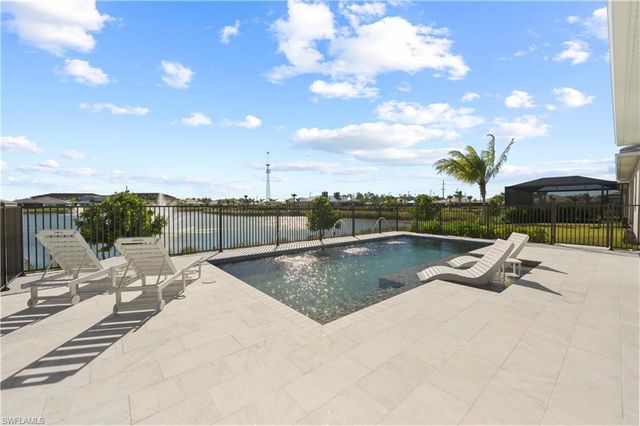 9072 Wisteria WAY, Naples, FL 34114