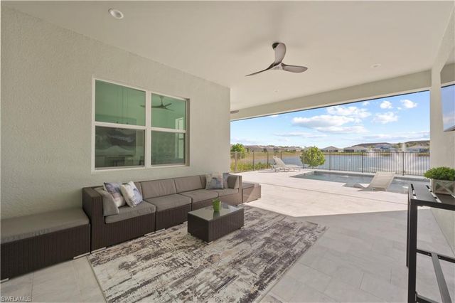 9072 Wisteria WAY, Naples, FL 34114