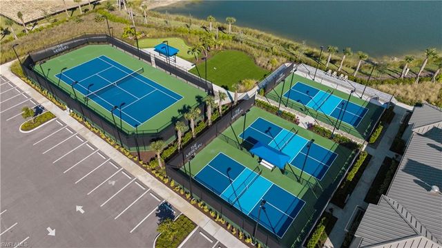 9072 Wisteria WAY, Naples, FL 34114