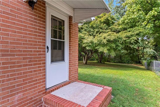 1322 Madison Avenue, Winston-salem, NC 27103
