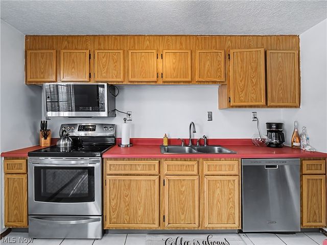 13930 Quail Oval, North Royalton, OH 44133