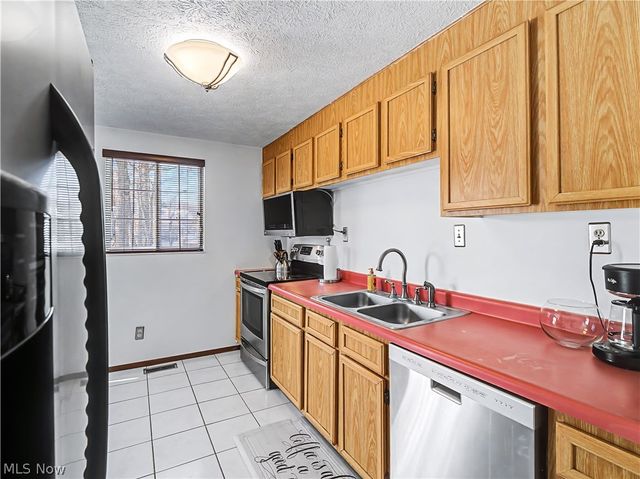 13930 Quail Oval, North Royalton, OH 44133