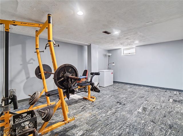 13930 Quail Oval, North Royalton, OH 44133