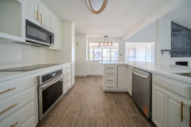 8820 S Normandale Street, Fort Worth, TX 76116