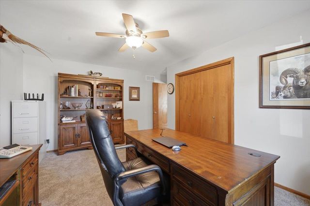 2208 Oxford Lane, Cedar Falls, IA 50613