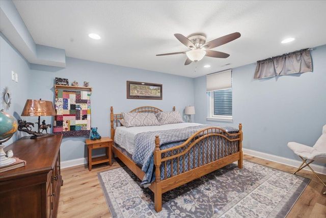 2208 Oxford Lane, Cedar Falls, IA 50613