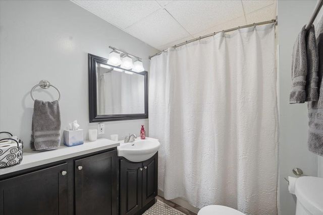 2208 Oxford Lane, Cedar Falls, IA 50613