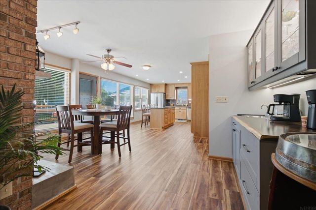 2208 Oxford Lane, Cedar Falls, IA 50613
