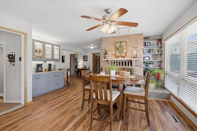 2208 Oxford Lane, Cedar Falls, IA 50613