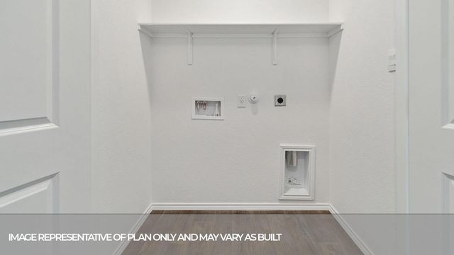 502 WILD GOOSE DR, Luling, TX 78648