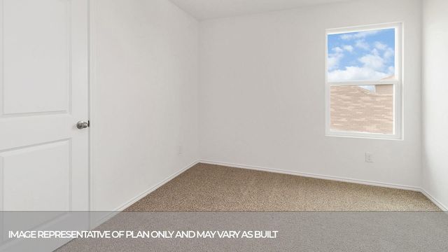 502 WILD GOOSE DR, Luling, TX 78648