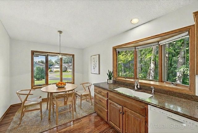 1778 Green Crest Drive, Victoria, MN 55386