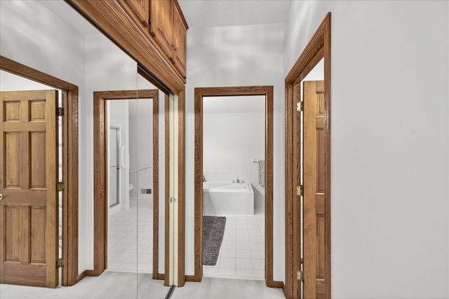 1778 Green Crest Drive, Victoria, MN 55386