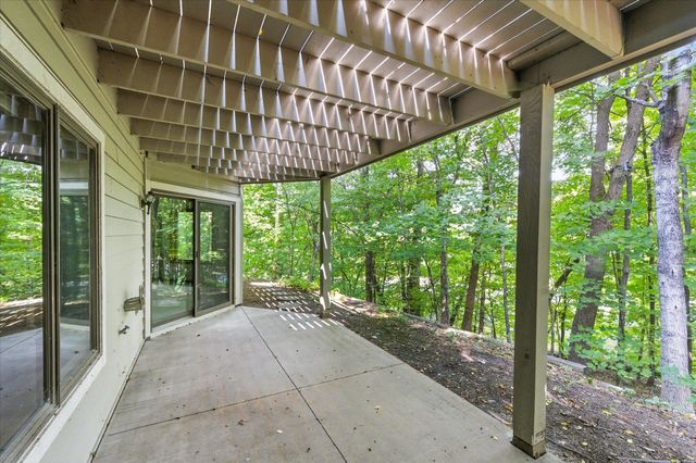 1778 Green Crest Drive, Victoria, MN 55386