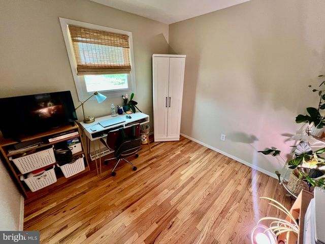 4 RUNNING BROOK RD W, Ewing, NJ 08638