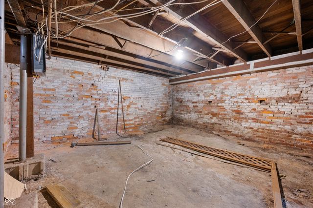 321 N Main Street, New Castle, IN 47362