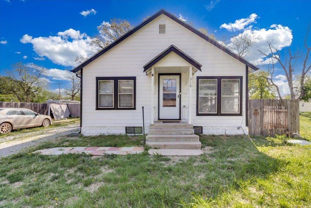 316 N Elm St., Goddard, KS 67052