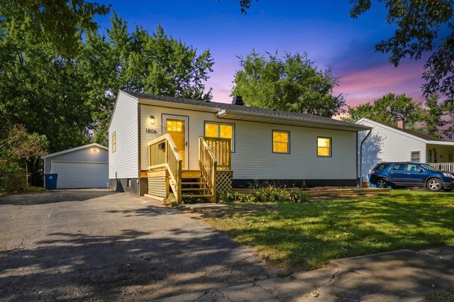 1806 222nd Place, Sauk Village, IL 60411