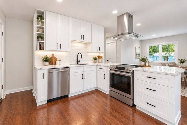1806 222nd Place, Sauk Village, IL 60411